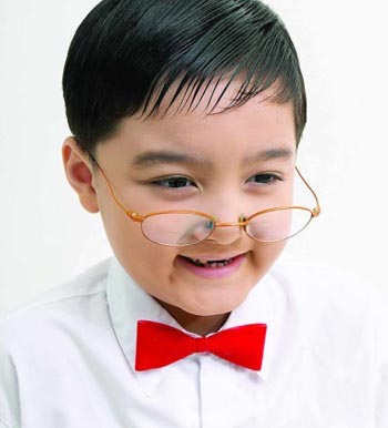 弱视儿童戴了眼镜还能摘下来吗?