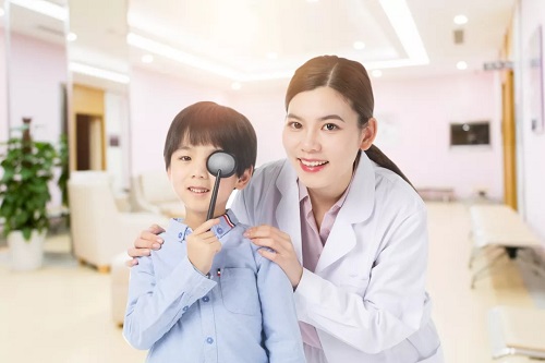 如何保护孩子的视力健康？