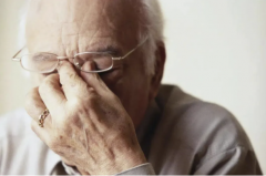 白内障怕开刀？现在可以